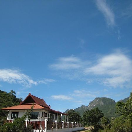 Mountain Breeze Villa Pranburi Buitenkant foto